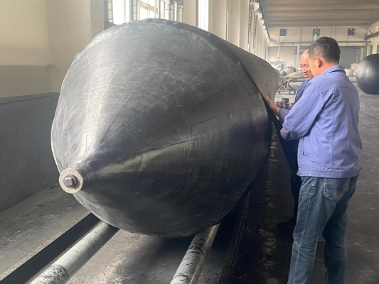 জাহাজ চালু এবং উত্তোলন সামুদ্রিক inflatable রাবার এয়ারব্যাগ